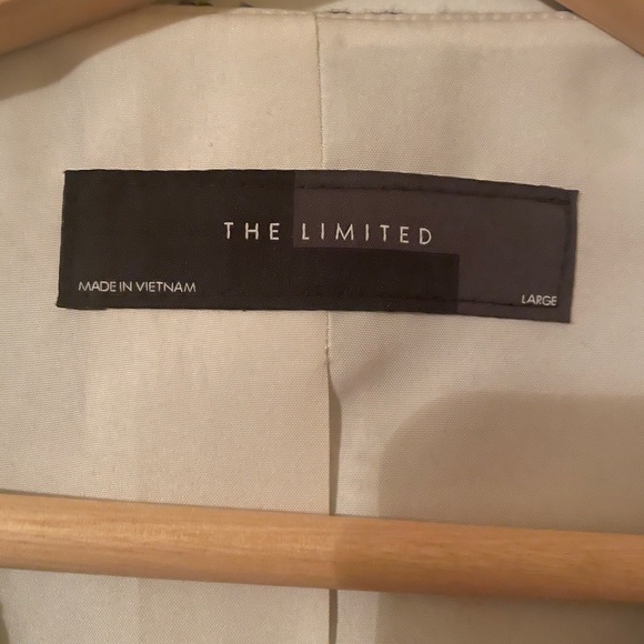 The Limited—-Cropped Jacket - Picture 5 of 5